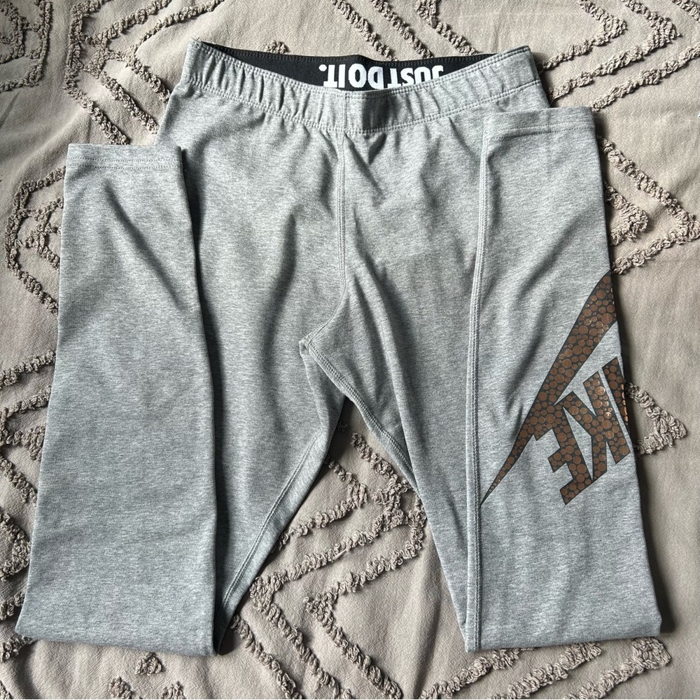 Nike leggings